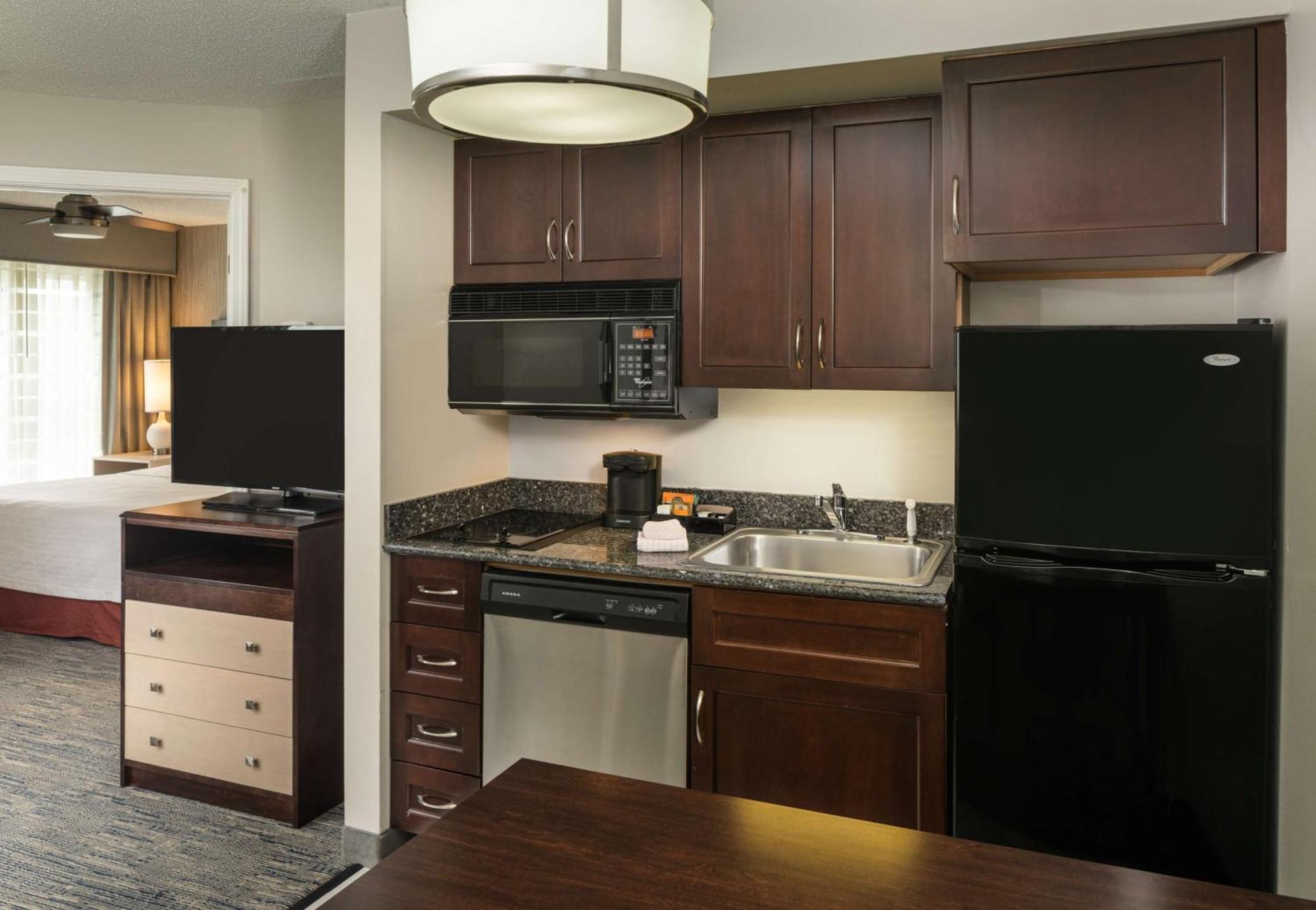 Homewood Suites By Hilton Chicago - Шаумбърг Екстериор снимка